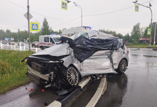 ДТП на трассе «Кола» в Ленобласти: женщина погибла на глазах у малолетнего сына 