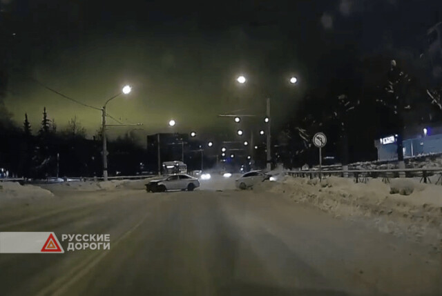 Два автомобиля столкнулись в Новочебоксарске
