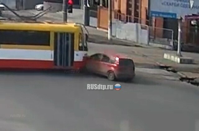 Таран трамвая