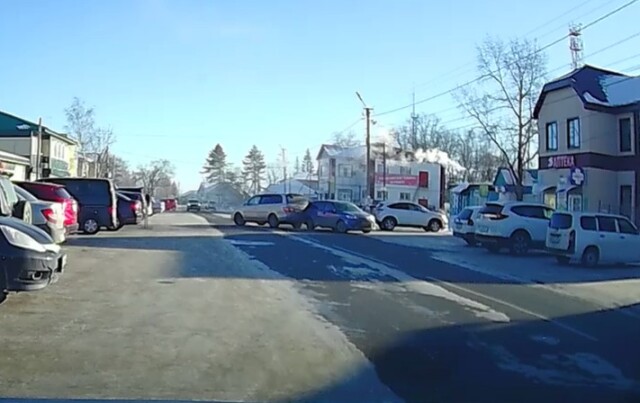 «Оба выезжали с парковки задним ходом и столкнулись»: кто виноват? 