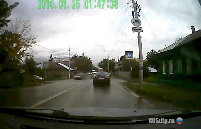 Классическая авария на перекрестке 