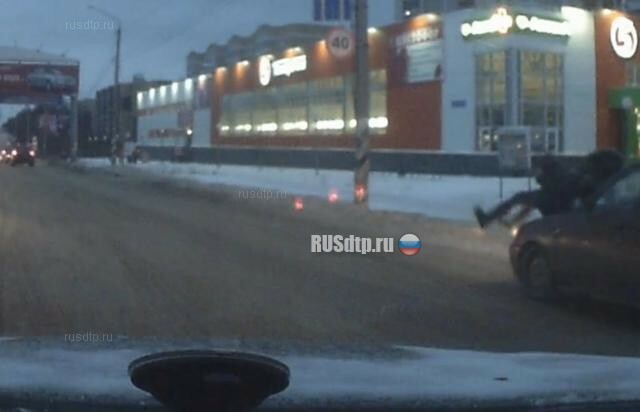 В ДТП на перекрестке в Сыктывкаре пострадала женщина