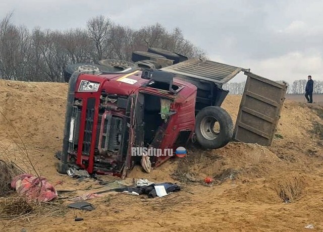 Водитель самосвала погиб в ДТП в Курчатовском районе. ВИДЕО 