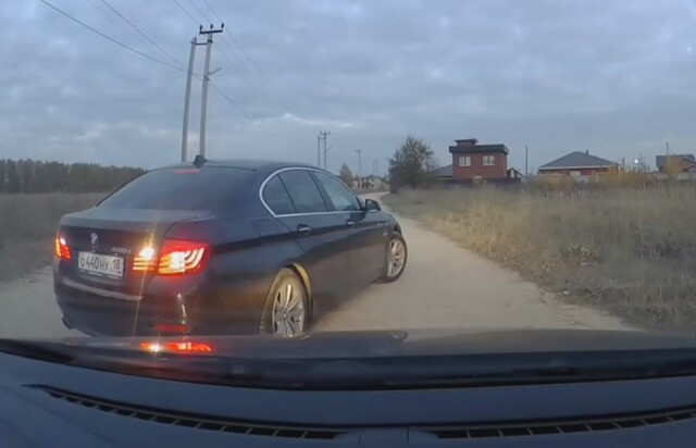 Конфликт под Казанью: водитель BMW обиделся и решил отомстить 