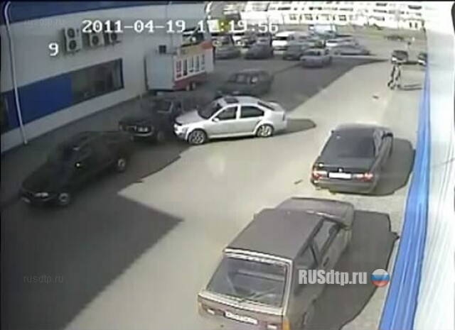 Дал сыну порулить 