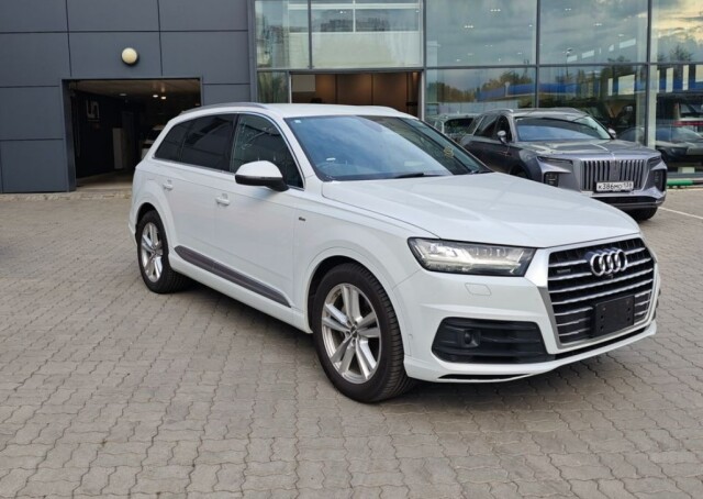 «Праворульный премиум»: отзыв владельца Audi Q7 2.0TFSI S-line Quattro 