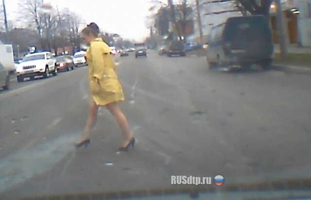 Видеорегистратор запечатлел момент наезда на пешехода в Краснодаре