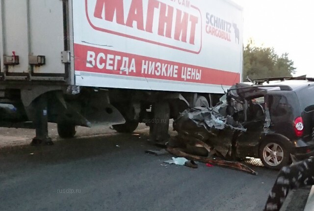 Водитель «Нивы» чудом выжил на трассе «Кола» в Лодейнопольском районе 