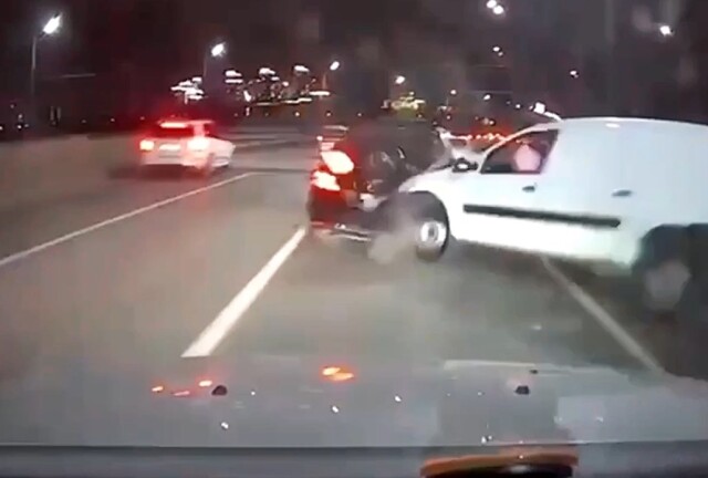 Массовое ДТП с участием шести автомобилей произошло в Казани