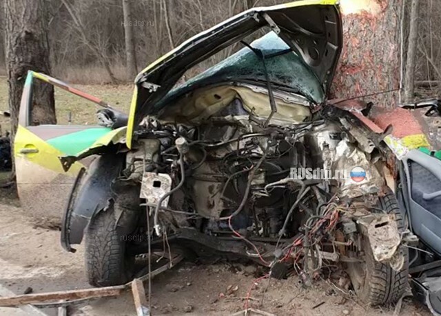 Автомобиль разорвало на части на Калужском шоссе 
