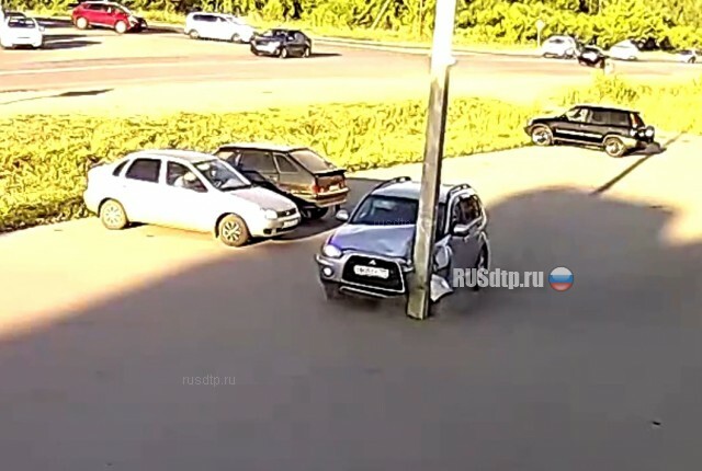 Не заметил столб