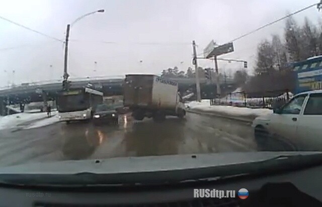 Газель на красный 