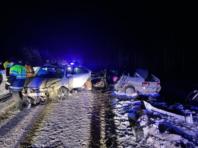 Mitsubishi и «Лада» столкнулись на трассе Екатеринбург — Серов: погибли оба водителя 