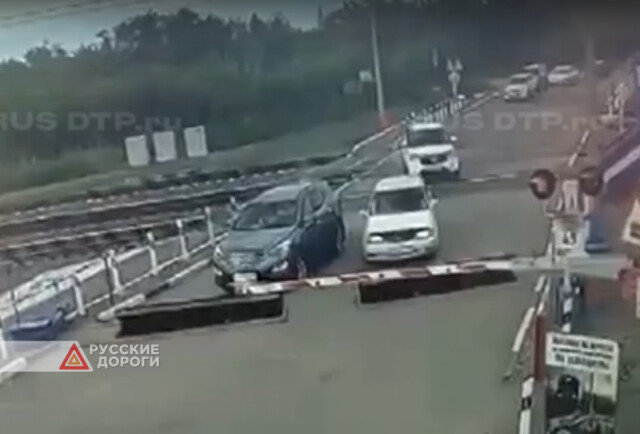Инцидент на железнодорожном переезде в Алтайском крае