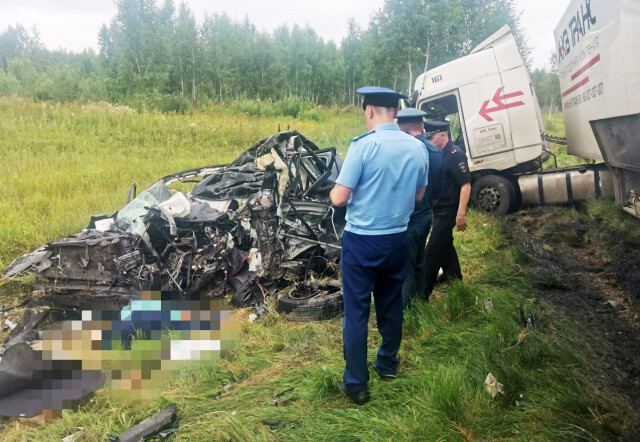 «Фура выехала на встречную полосу»: супруги погибли в ДТП на трассе Тюмень – Омск 