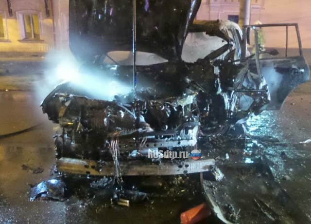 В Екатеринбурге мажор на «Лексусе» насмерть сбил пешехода и «убил» свою пассажирку 