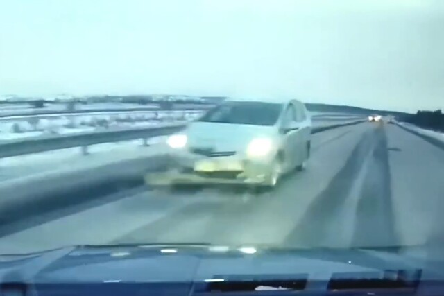 Три автомобиля столкнулись на трассе Красноярск – Железногорск 