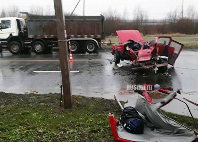Водитель «Ниссана» погиб в ДТП на улице Магистральной в Новгороде 