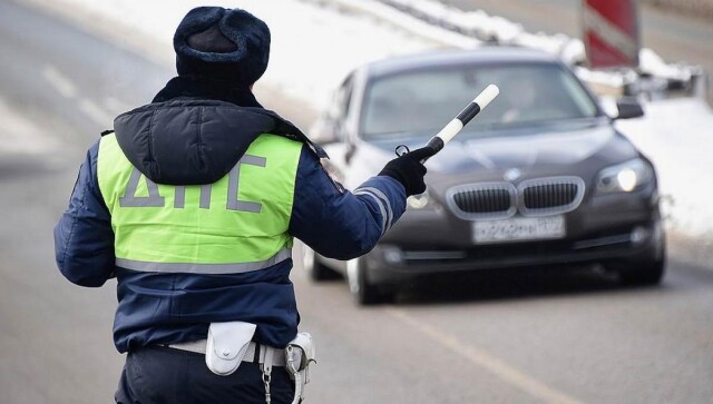 Водителя отправили в тюрьму за превышение скорости — он разогнался на трассе до 300 км/ч 