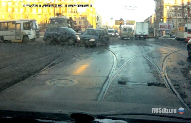 КАМАЗ прикрывал… 