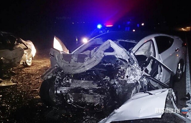 Лобовое Тойоты и Хендай 