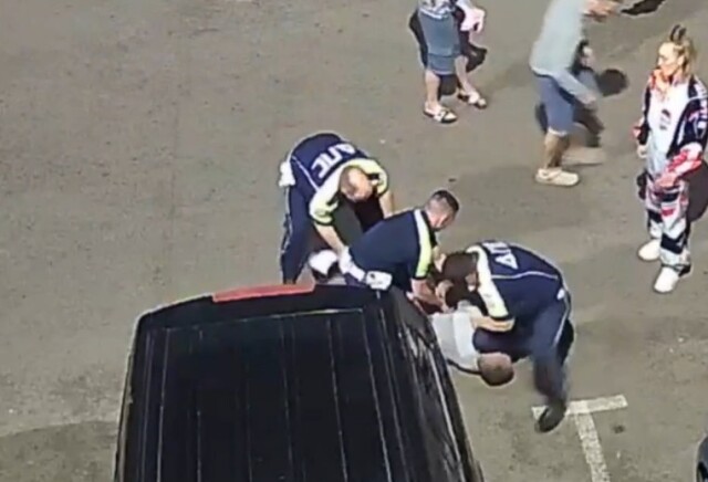 «Скрутили и надели наручники»: в Красноярске пьяный водитель совершил ДТП и пытался сбежать от полицейских 