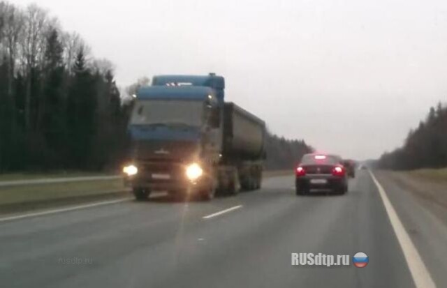 Большегруз на встречке 