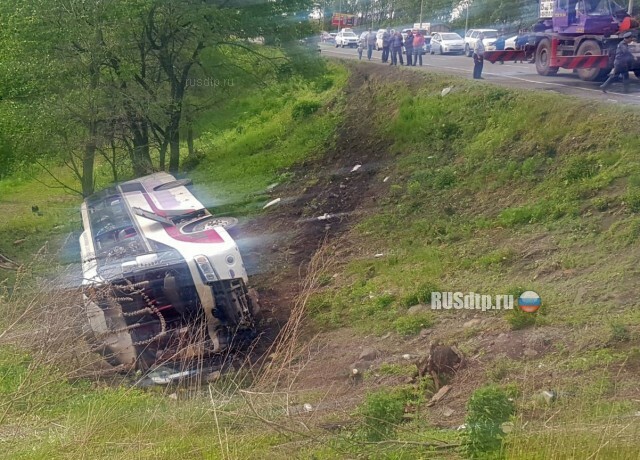 Под Уссурийском перевернулся автобус. Двое погибли 