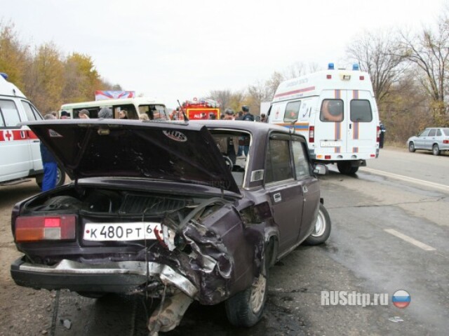 В Саратове бензовоз врезался в автобус с детьми 