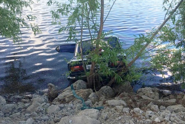 Женщина утонула в своей машине в Городищенском районе 