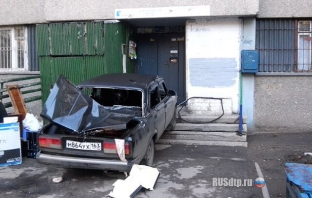 Вот так припарковался 