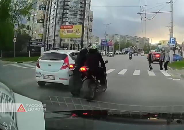 Два мотоциклиста столкнулись в Новочебоксарске