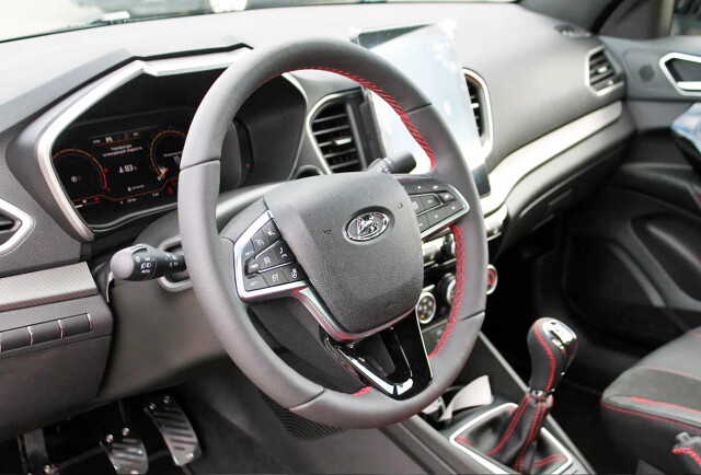 Причина блокировки руля автомобилей Lada установлена: виной всему некачественное масло 