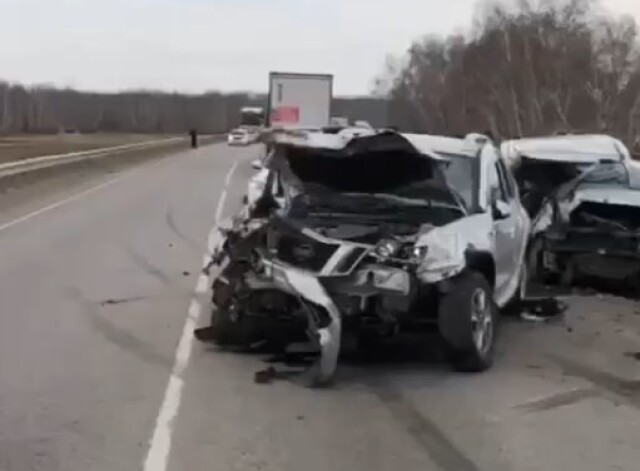 Два человека погибли в массовом ДТП на трассе «Сибирь» в Иркутской области 