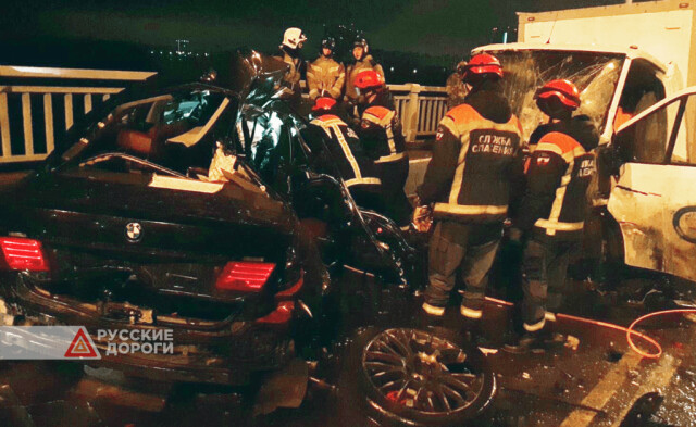 Трое погибли в ДТП с участием BMW и «Газели» в Саратове 
