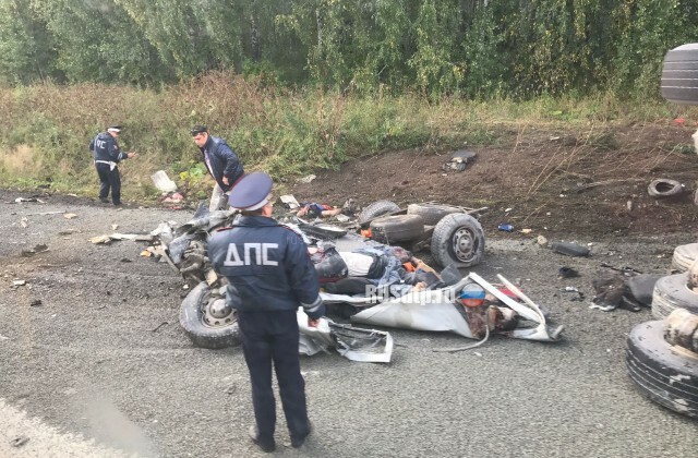 В жутком ДТП под Екатеринбургом погибли восемь человек 