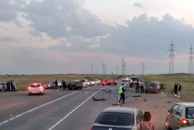 Три человека погибли в лобовом столкновении автомобилей под Магнитогорском 