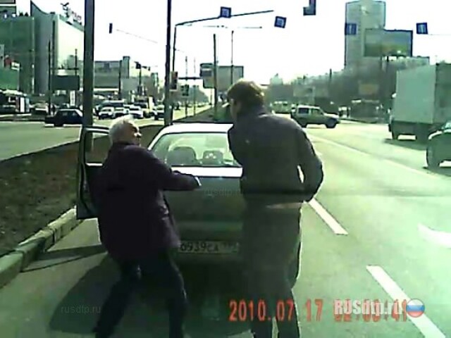 Разборки на дороге-17 