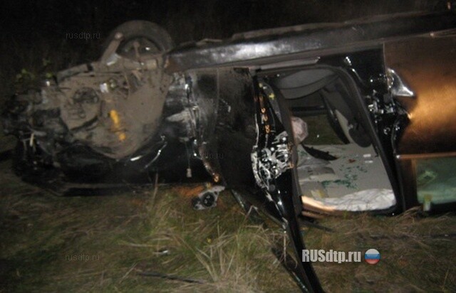 Кадиллак перевернулся в кювете 