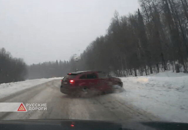 Занос на зимней дороге в Пермском крае
