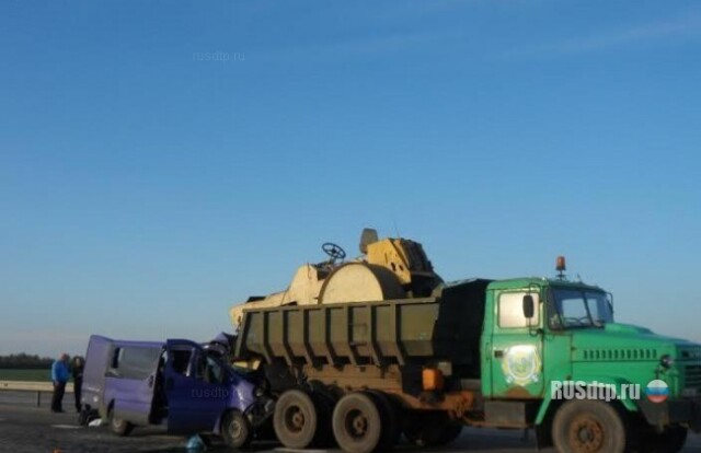 Каток придавил водителя на трассе \»Киев-Одесса\» 