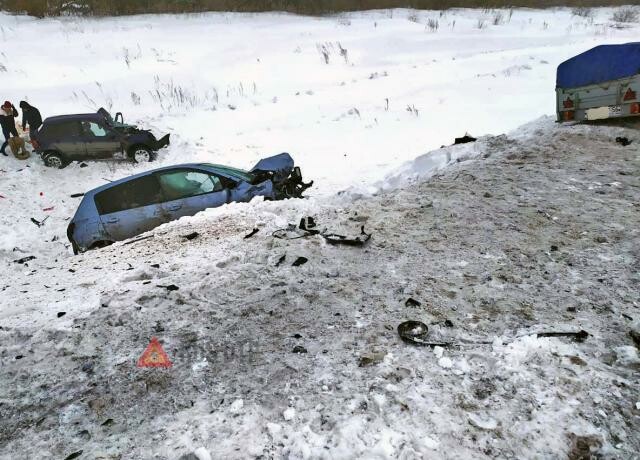 Водитель «Калины» погиб в ДТП на трассе М-5 