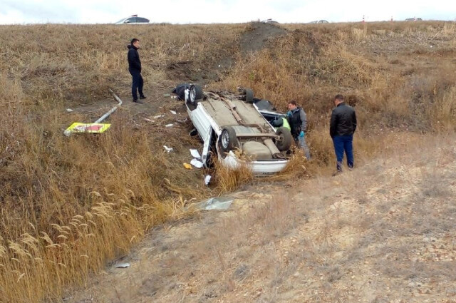 Сотрудники ГИБДД разбились в Оренбургской области 