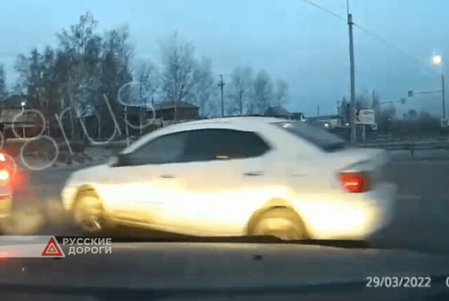 В Иркутске столкнулись три автомобиля