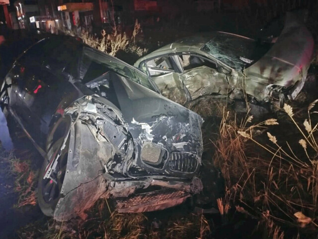 Водитель и пассажир «Ниссана» разбились в ночном ДТП в Барабинске 