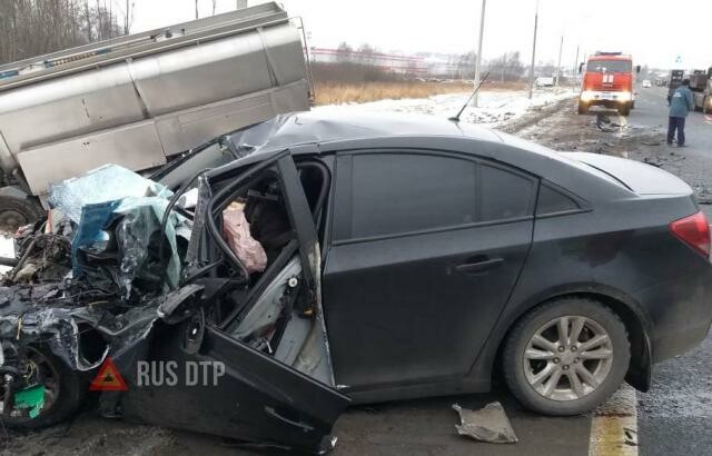 30-летний водитель «Шевроле» погиб в ДТП под Ярославлем 