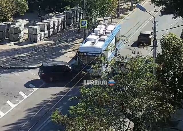 ДТП с троллейбусом в Севастополе