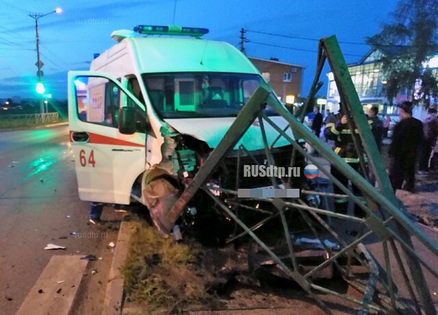 В Чебоксарах в ДТП пострадали врачи скорой помощи. ВИДЕО 