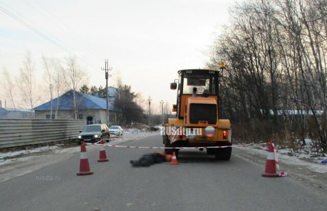 В Хабаровском крае водитель погрузчика переехал мужчину 