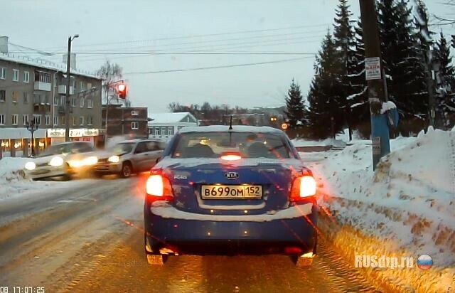 ДТП на перекрестке